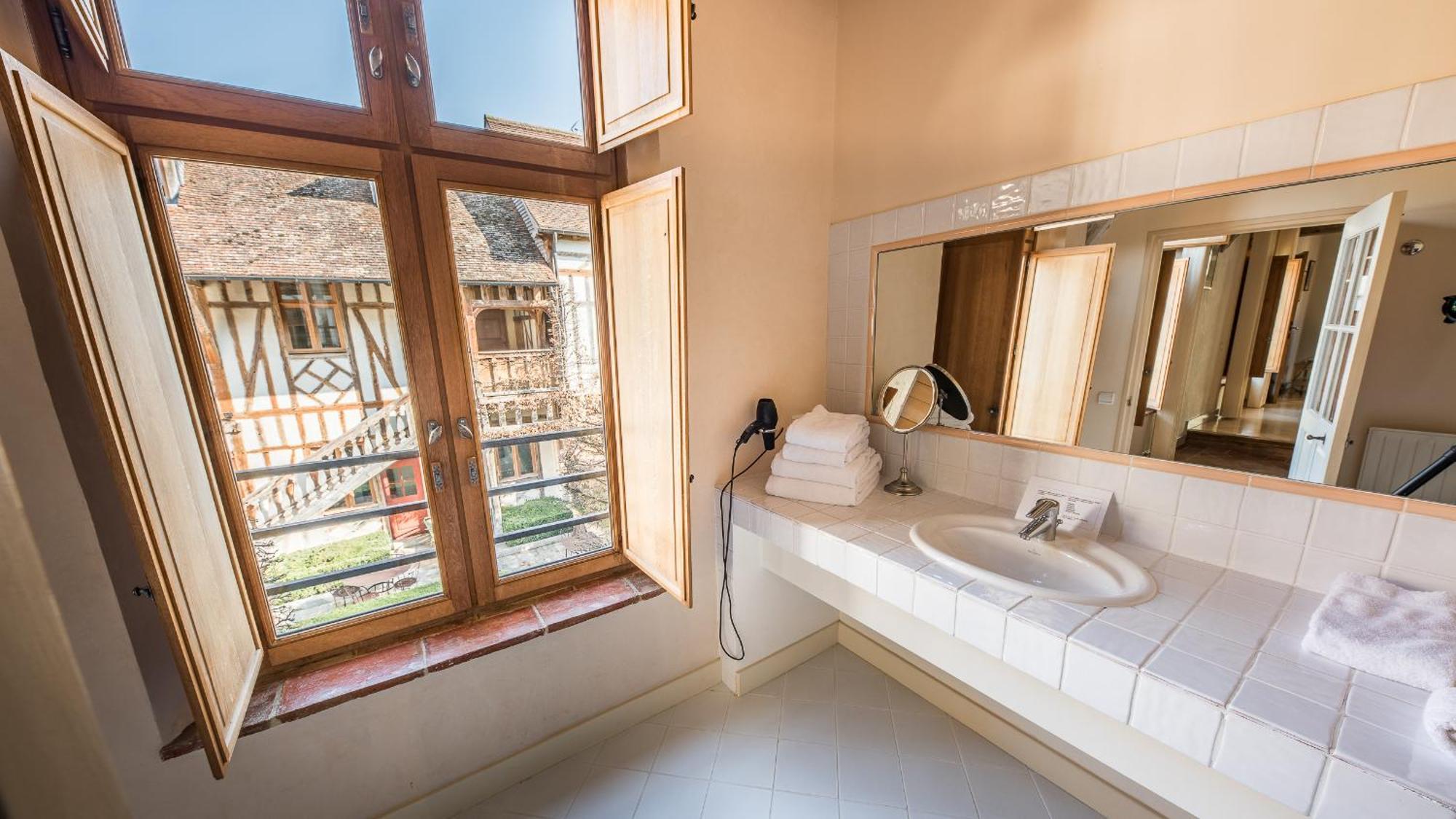 La Maison De Rhodes Hotel & Spa Труа Екстер'єр фото